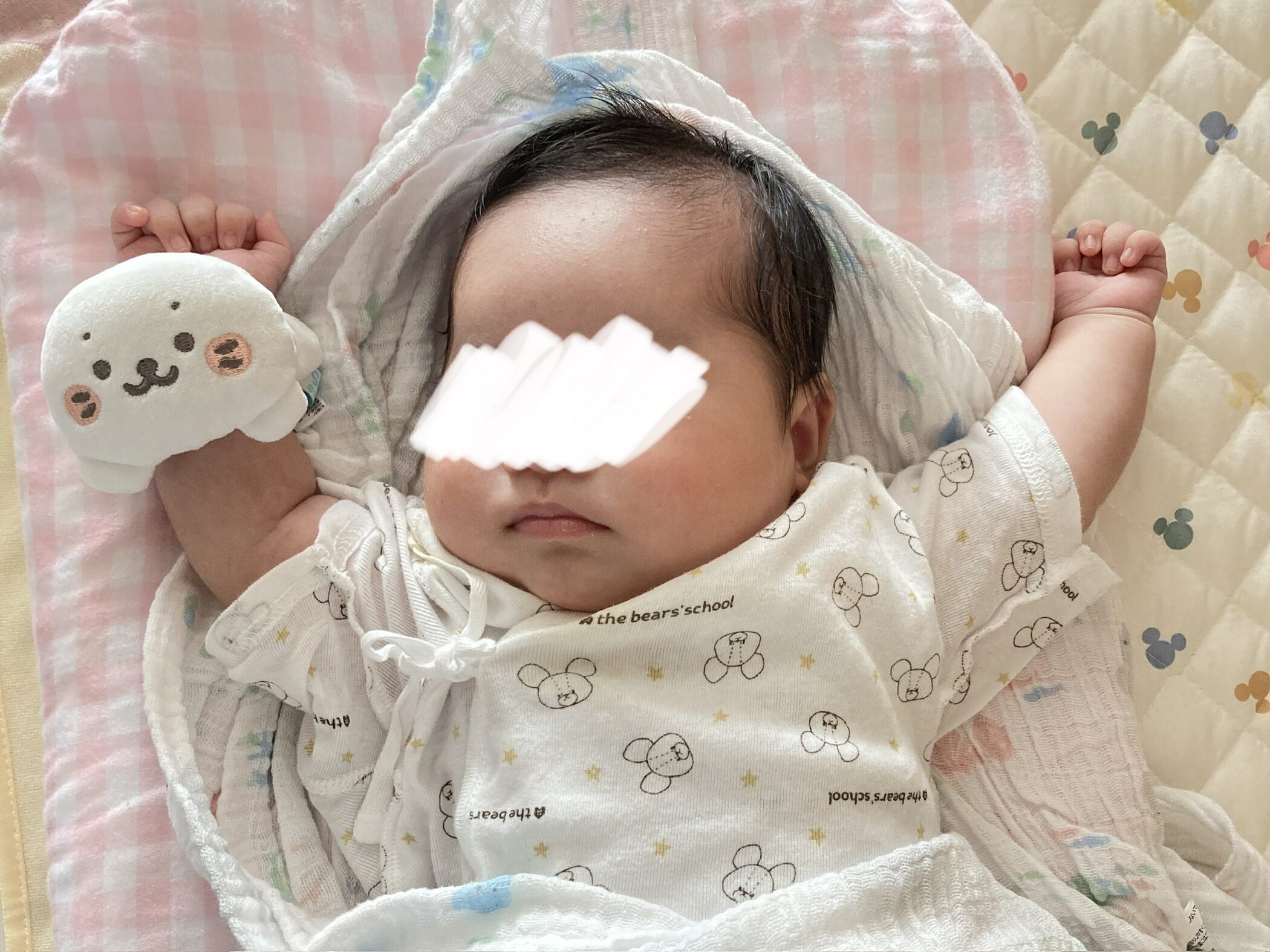 ねんねする赤ちゃん